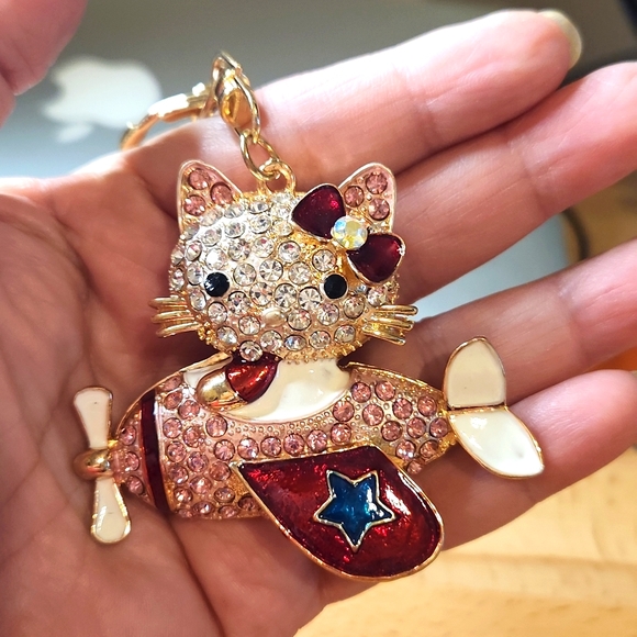 Hello Kitty key chain - Picture 4 of 9